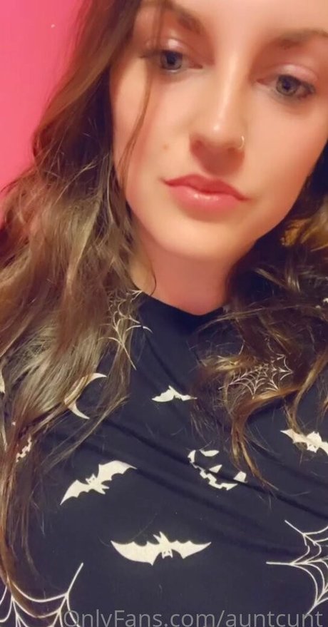 Photo nue de fuite OnlyFans de Auntcunt