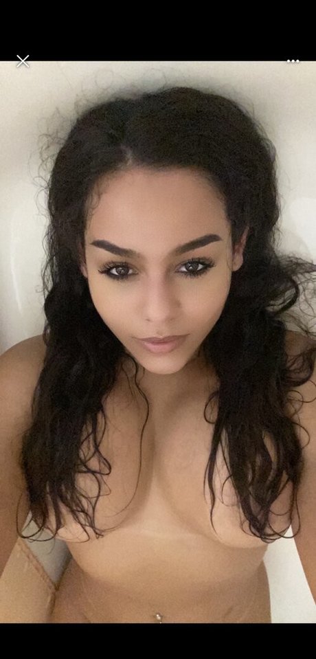 Photo nue de fuite OnlyFans de Gabby B