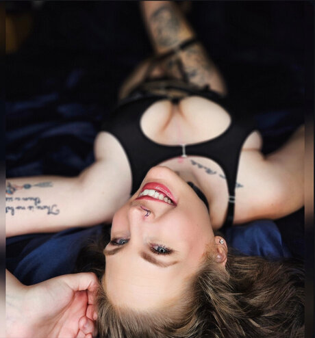 Photo nue de fuite OnlyFans de T  H