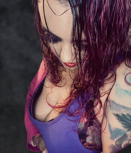 Photo nue de fuite OnlyFans de  Lizzie Moore  Ppv Page 