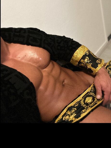 Photo nue de fuite OnlyFans de  Daddy Diamond 
