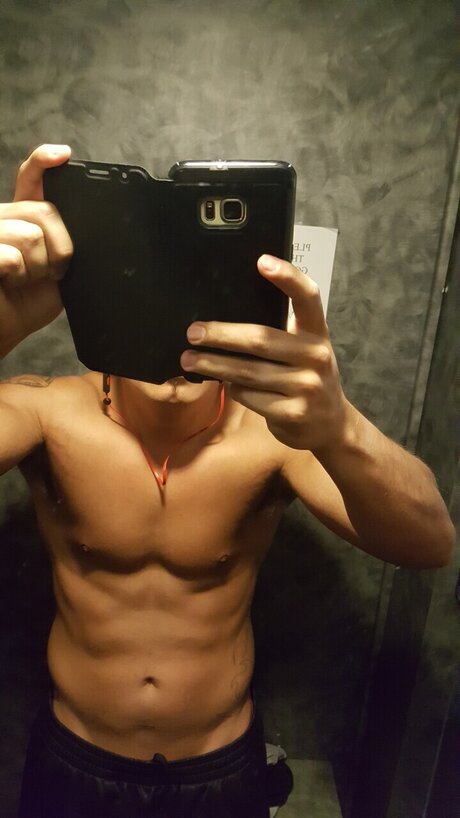 Photo nue de fuite OnlyFans de Tribalfit24