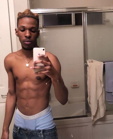 Photo nue de fuite OnlyFans de Lil Dre 