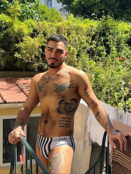 Photo nue de fuite OnlyFans de Andr Alexandre