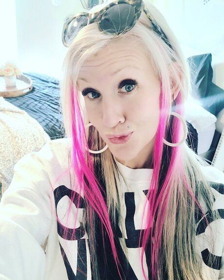 Photo nue de fuite OnlyFans de Rockbarbie28free