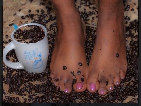 Photo nue de fuite OnlyFans de Yummy Feet