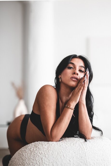 Photo nue de fuite OnlyFans de Gina Marie