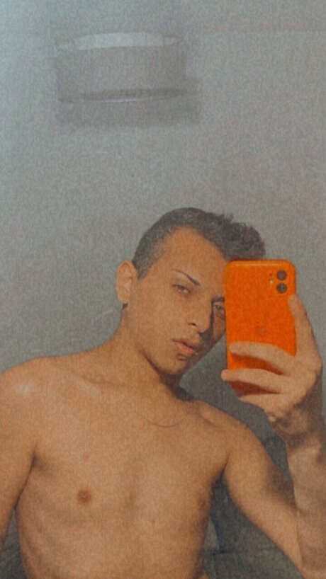 Photo nue de fuite OnlyFans de Nicolas Oliva