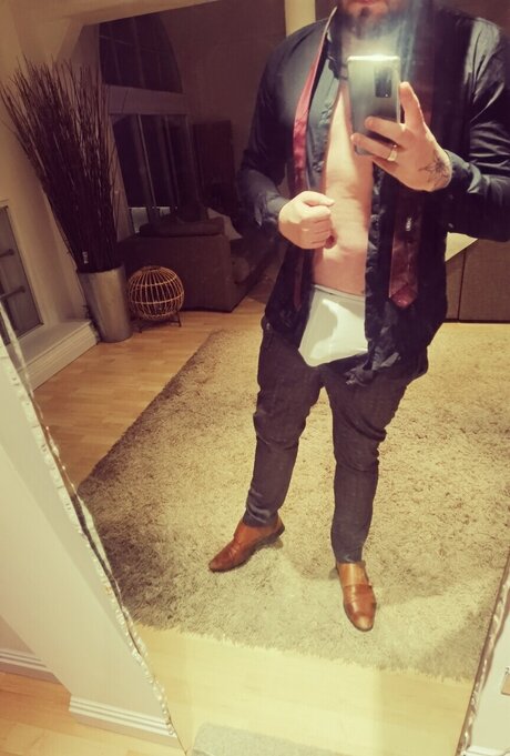 Photo nue de fuite OnlyFans de Mr James Grey