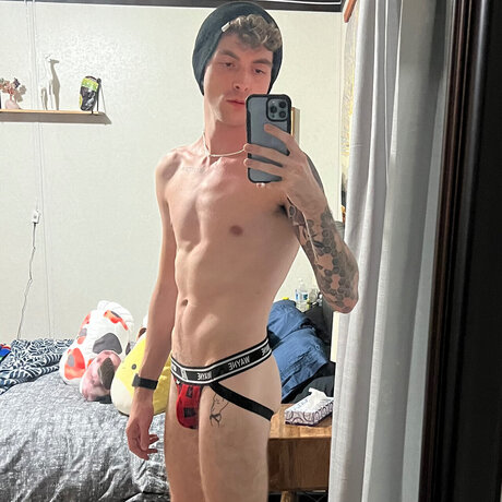 Photo nue de fuite OnlyFans de Tattedtwink