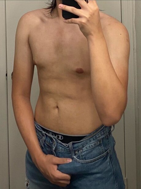 Photo nue de fuite OnlyFans de Robert Smithers
