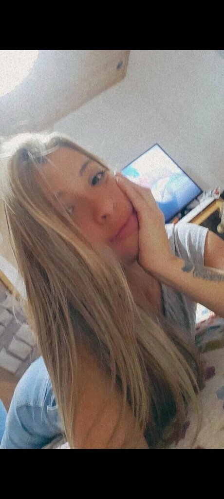 Photo nue de fuite OnlyFans de Flopi 