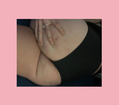 Photo nue de fuite OnlyFans de Luna 