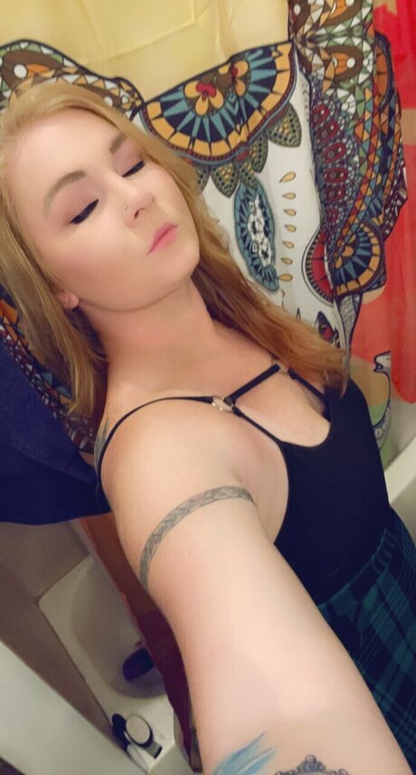 Photo nue de fuite OnlyFans de Mae Stiles