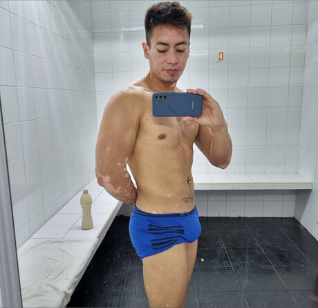 Photo nue de fuite OnlyFans de Mixbroncelatino