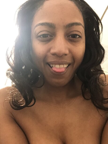 Photo nue de fuite OnlyFans de Mocha Goddess