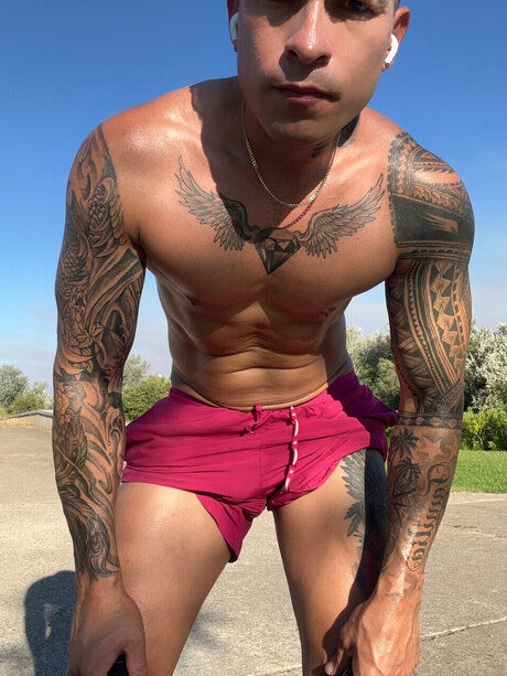 Photo nue de fuite OnlyFans de Andres