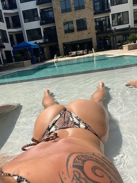 Photo nue de fuite OnlyFans de Itslola