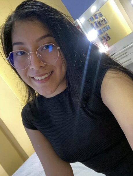 Photo nue de fuite OnlyFans de Little Rosy