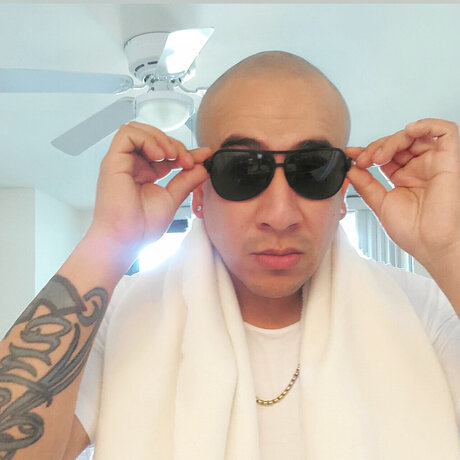 Photo nue de fuite OnlyFans de Santiago Suave
