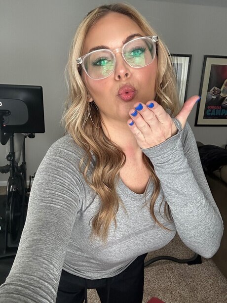 Photo nue de fuite OnlyFans de Marilynmorollvip