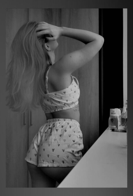 Photo nue de fuite OnlyFans de Bunny 19 Years Old