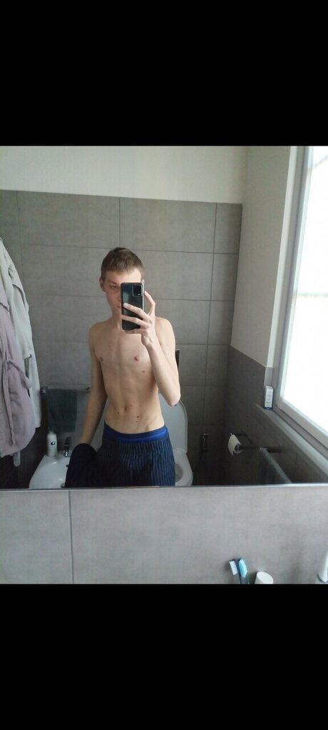 Photo nue de fuite OnlyFans de Ultimo Bhot