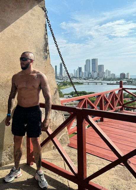 Photo nue de fuite OnlyFans de Duvanhoyos19