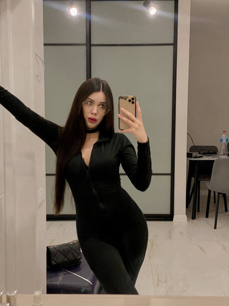 Photo nue de fuite OnlyFans de Elmira