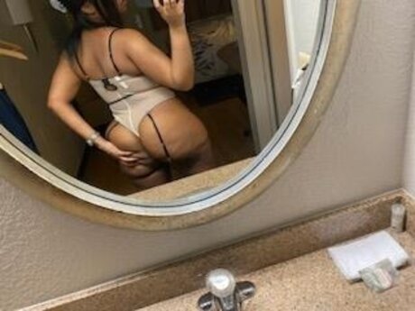 Photo nue de fuite OnlyFans de Columbia