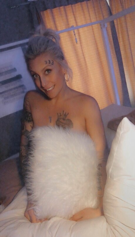 Photo nue de fuite OnlyFans de Queenstatus