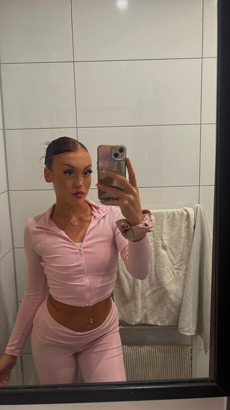 Photo nue de fuite OnlyFans de Kristina 