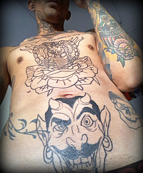 Photo nue de fuite OnlyFans de Saints