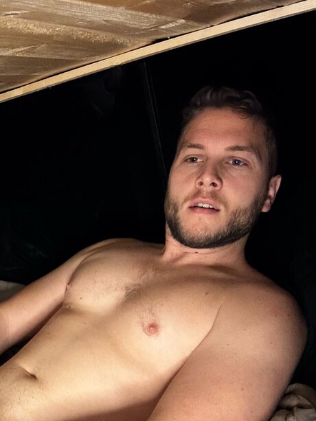 Photo nue de fuite OnlyFans de Vanlife Nick