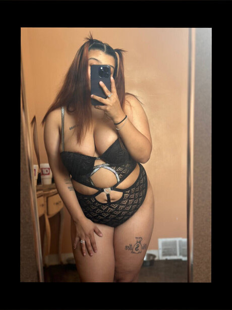 Photo nue de fuite OnlyFans de Val 