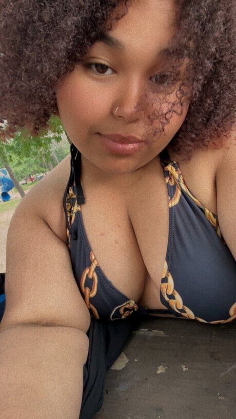 Photo nue de fuite OnlyFans de Nelly Luv