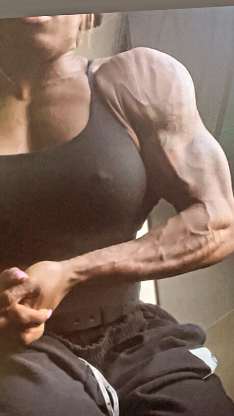 Themusclegirl