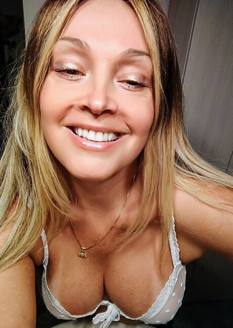 Photo nue de fuite OnlyFans de Dayane Callegare