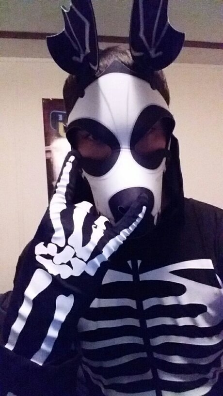 Photo nue de fuite OnlyFans de Scrapsdeadpup