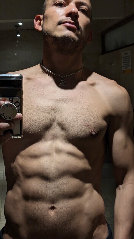 Photo nue de fuite OnlyFans de Germo 