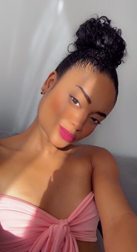 Photo nue de fuite OnlyFans de Anna Queen