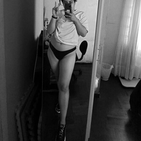 Photo nue de fuite OnlyFans de Sahar15