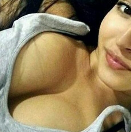 Photo nue de fuite OnlyFans de Las Amigaslo Disfrutamos 