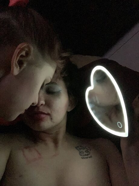 Photo nue de fuite OnlyFans de Fruity Gal Palsinactive