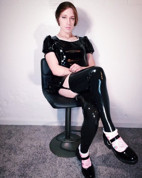 Photo nue de fuite OnlyFans de  Miss Lily 