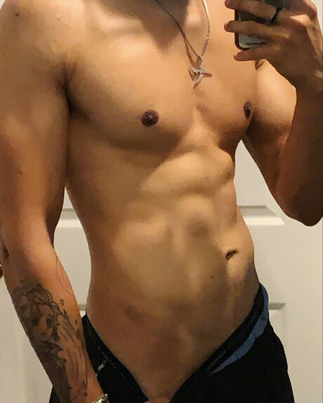 Photo nue de fuite OnlyFans de Adam Fire