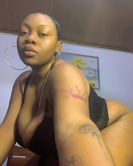 Photo nue de fuite OnlyFans de Lay