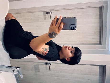 Photo nue de fuite OnlyFans de  