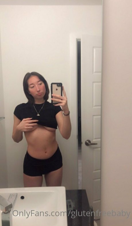 Photo nue de fuite OnlyFans de Glutenfreebaby