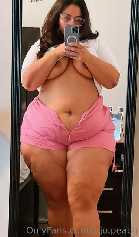 Photo nue de fuite OnlyFans de Sexylatinapeach